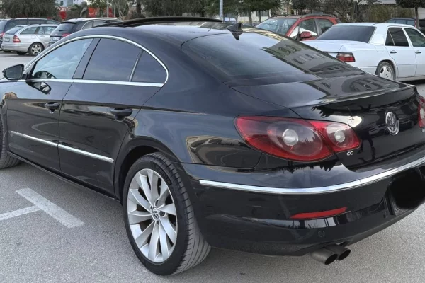 Makina ne shitje ne Tirane - 5,300 Euro