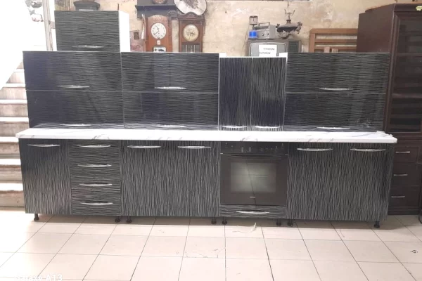 Servizi di srredamento a Tirana - 100,000 Leke