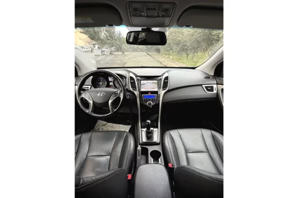 Cars for sale in Tirana - 7,900 Euro