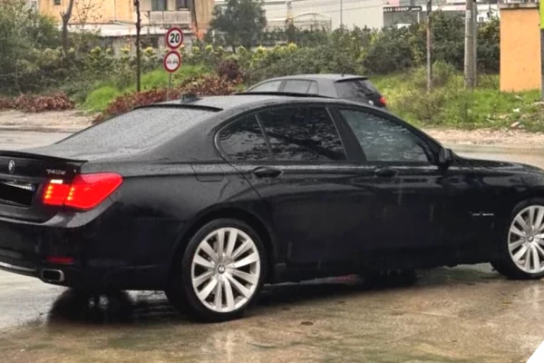 Auto in Vendita a Tirana - 10,000 Euro