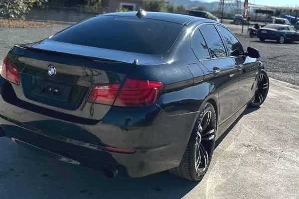 Auto in Vendita a Tirana - 11,000 Euro