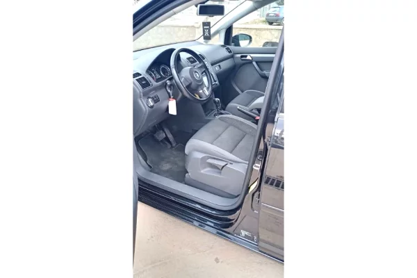 Auto in Vendita a Tirana - 8,900 Euro