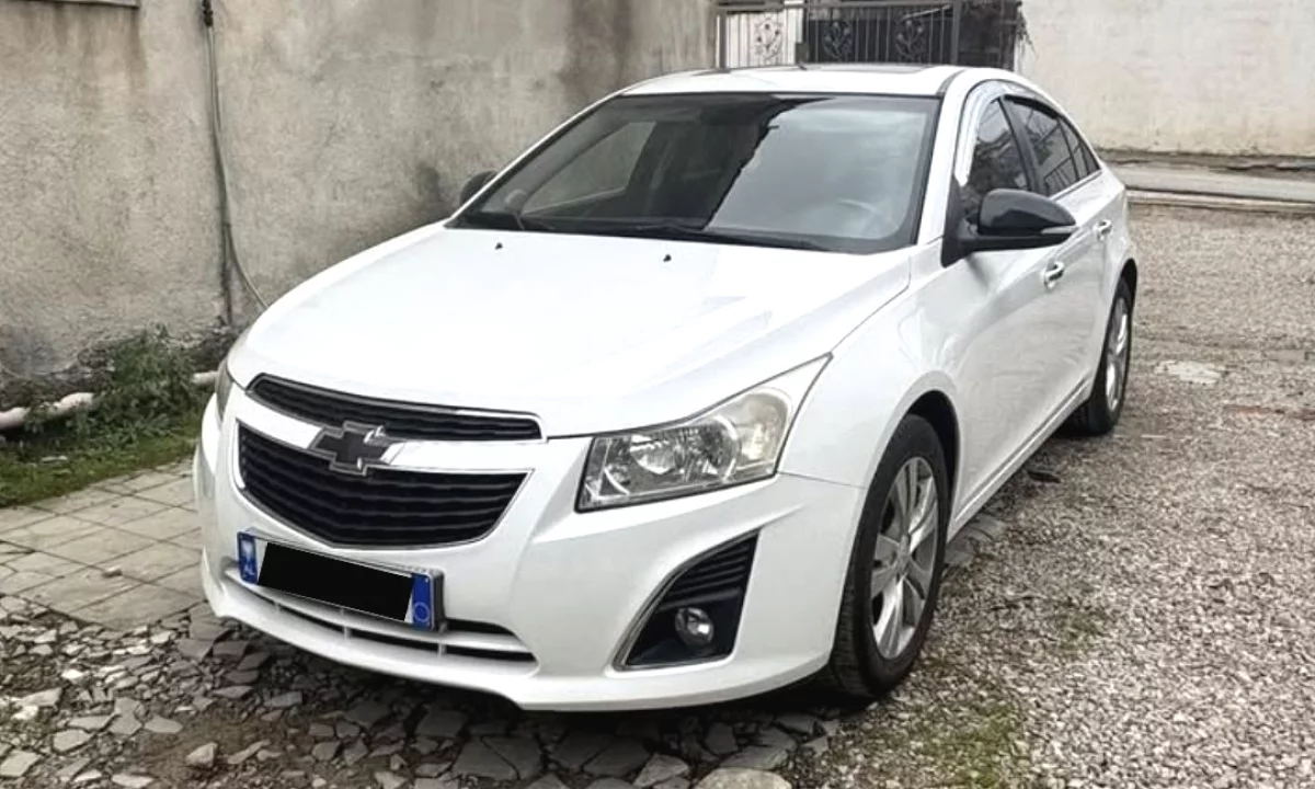 Makina ne shitje ne Tirane, Chevrolet, 2014 Diesel,Kambio Automatik Pagesa 6,300  Euro.