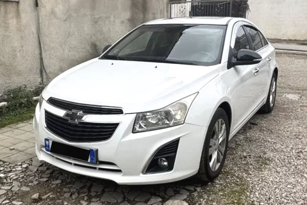 Makina ne shitje ne Tirane - 6,300 Euro