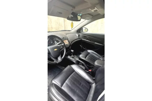 Makina ne shitje ne Tirane - 6,300 Euro