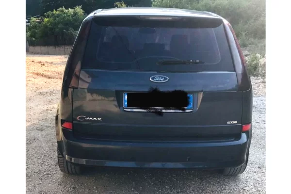 Auto in Vendita a Berat, Ford, 2008 Diesel,Kambio Automatik Pagamento 2,800  Euro.