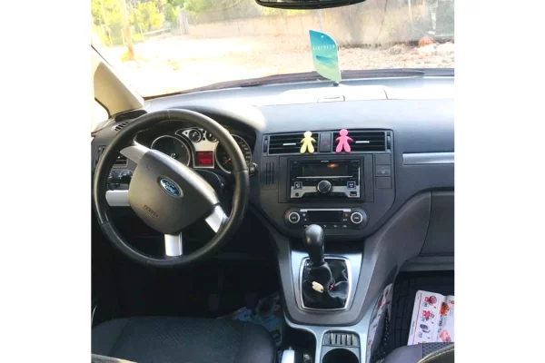 Auto in Vendita a Berat, Ford, 2008 Diesel,Kambio Automatik Pagamento 2,800  Euro.