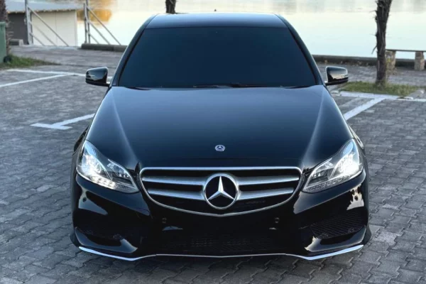 Makina ne shitje ne Tirane - 12,500 Euro