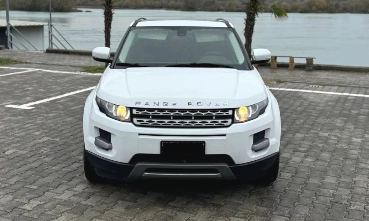 Makina ne shitje ne Tirane, Land Rover, 2013 Diesel,Kambio Automatik Pagesa 14,500  Euro.