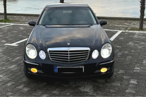 Makina ne shitje ne Tirane - 4,900 Euro