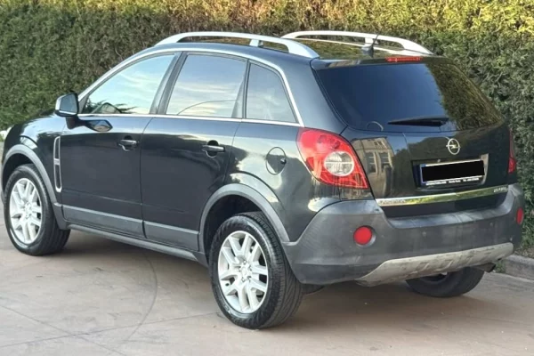 Makina ne shitje ne Tirane - 4,200 Euro