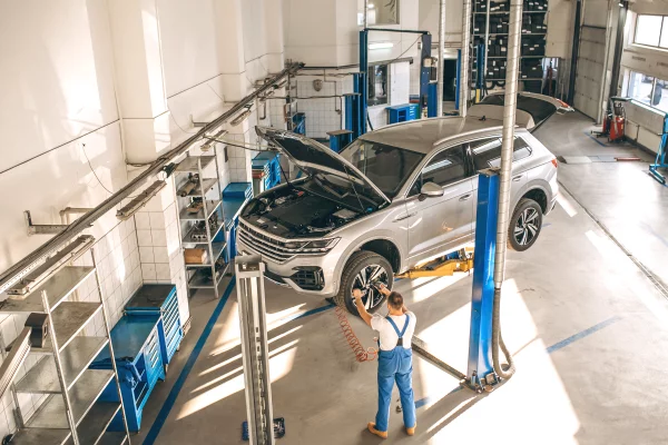 Njoftime Pune per Specialistë Mekanikë, Teknikë dhe Elektroauto ne Tirane