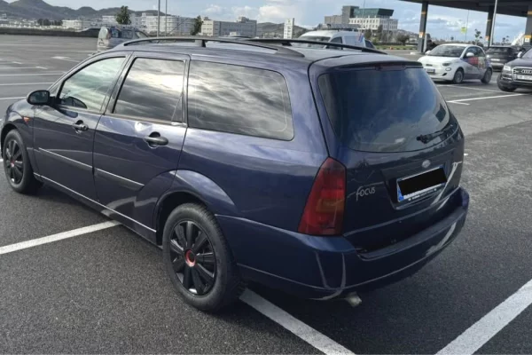 Makina ne shitje ne Tirane - 1,350 Euro