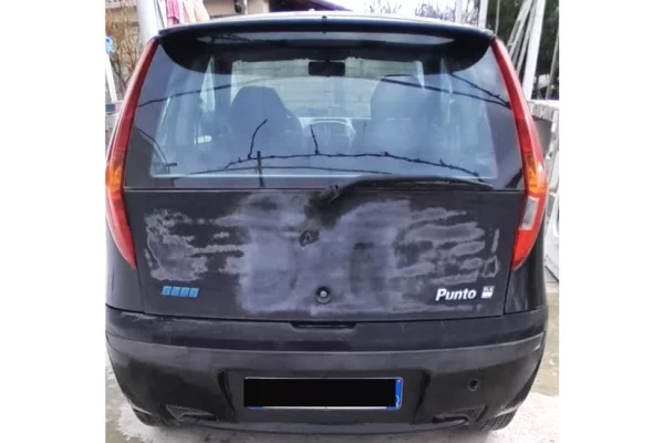 Makina ne shitje ne Tirane - 1,500 Euro