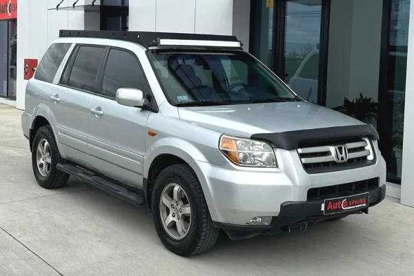 Makina ne shitje ne Tirane - 6,800 Euro