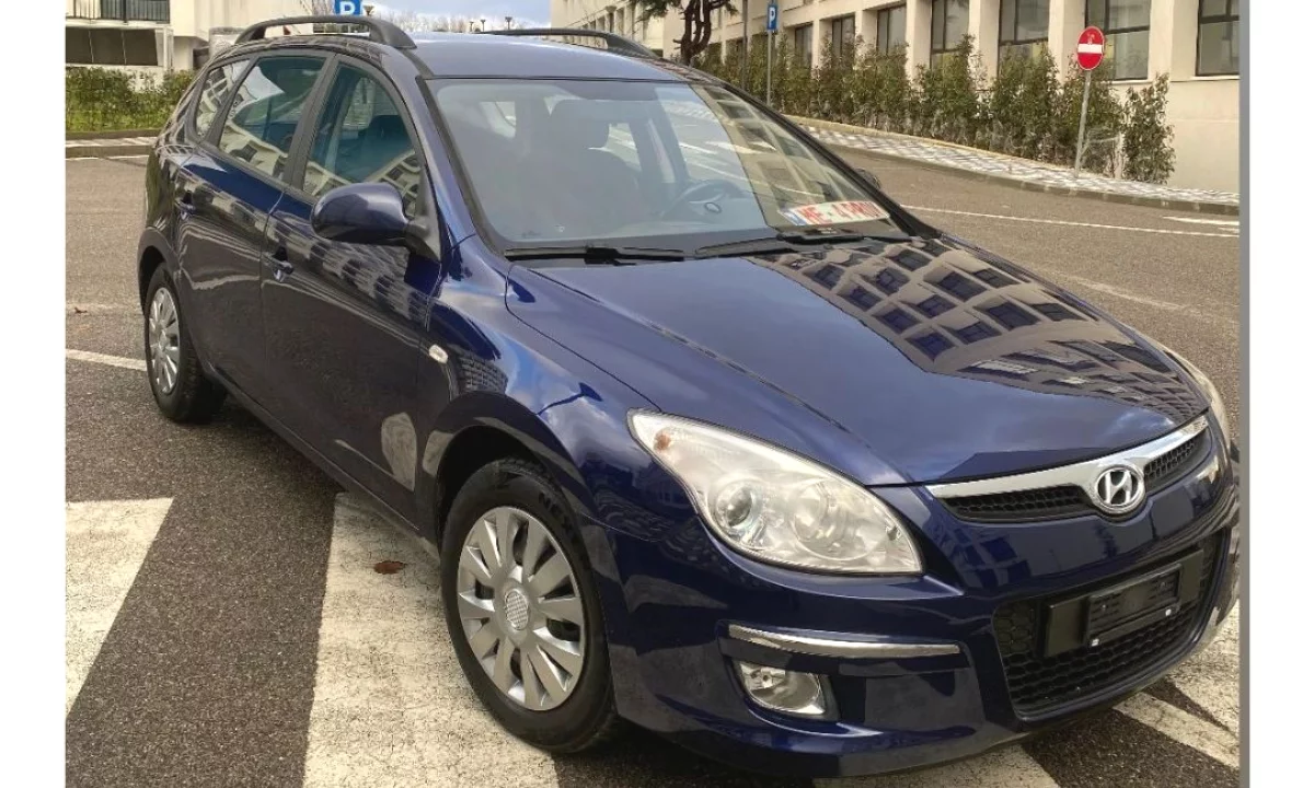 Makina ne shitje ne Tirane, Hyundai, 2007 Diesel,Kambio Automatik Pagesa 4,300  Euro.