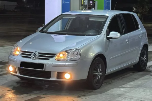 Makina ne shitje ne Tirane - 3,600 Euro