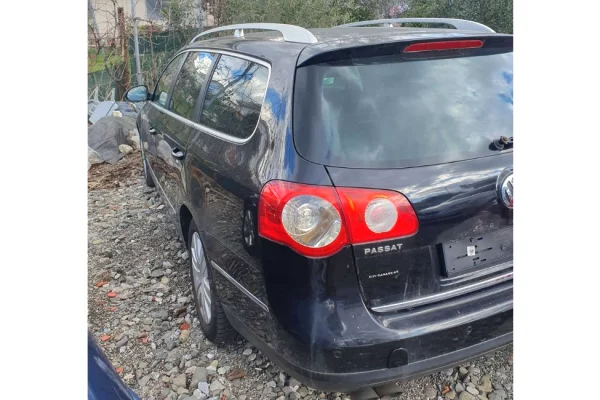 Makina ne shitje ne Tirane - 3,800 Euro