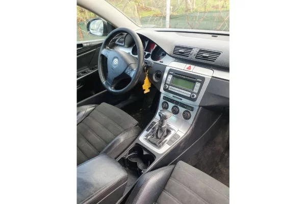 Makina ne shitje ne Tirane - 3,800 Euro