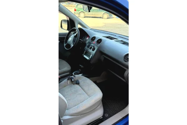 Makina ne shitje ne Prishtine - 3,900 Euro