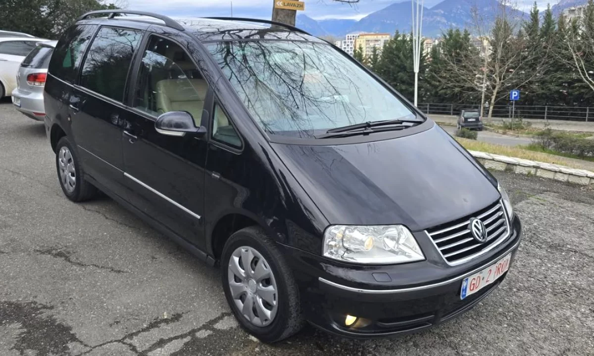 Makina ne shitje ne Tirane, Volkswagen, 2007 Benzine,Kambio Manual Pagesa 3,300  Euro.