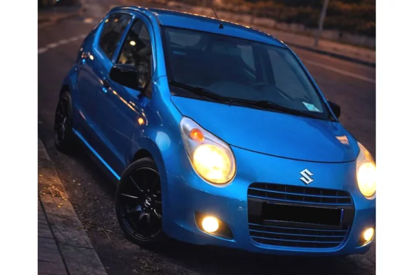 Makina ne shitje ne Tirane - 310,000 Leke