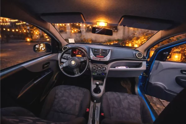 Makina ne shitje ne Tirane - 310,000 Leke