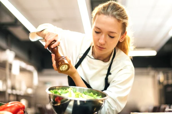 Njoftime Pune per Sallatiere ne Tirane