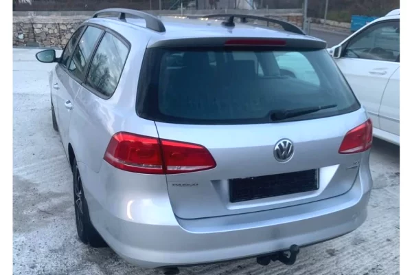 Makina ne shitje ne Tirane - 5,700 Euro