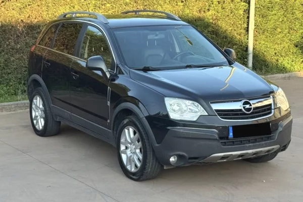 Makina ne shitje ne Tirane - 4,200 Euro