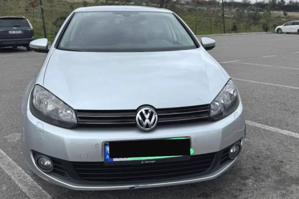 Makina ne shitje ne Tirane - 6,500 Euro