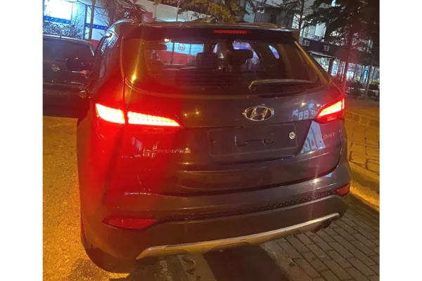 Cars for sale in Tirana, Hyundai, 2014 Diesel,Kambio Automatik Payment 8,700  Euro.