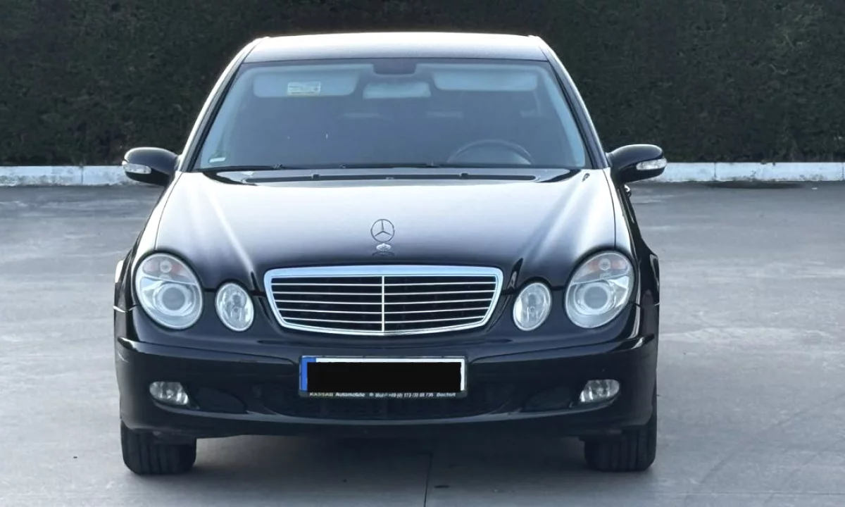 Makina ne shitje ne Shkoder, Mercedes-Benz, 2006 Diesel,Kambio Automatik Pagesa 4,500  Euro.