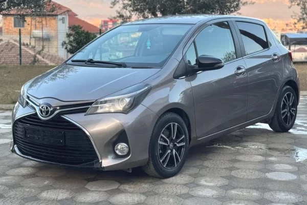 Makina ne shitje ne Tirane - 6,700 Euro