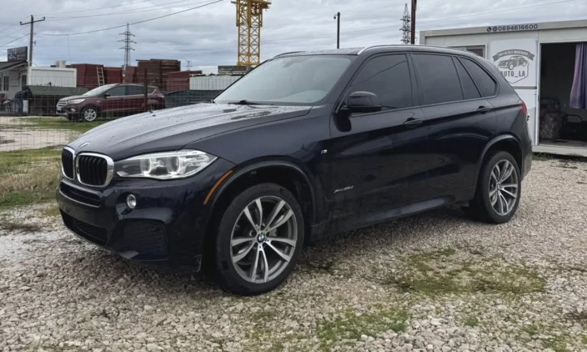 Makina ne shitje ne Tirane, BMW, 2015 Diesel,Kambio Automatik Pagesa 19,900  Euro.