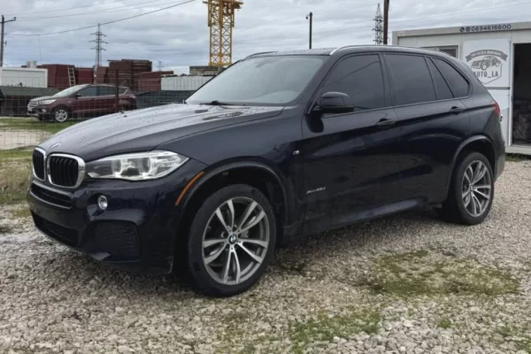 Makina ne shitje ne Tirane - 19,900 Euro