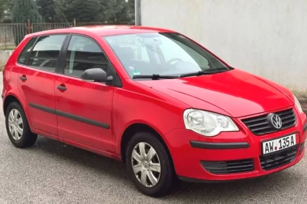 Makina ne shitje ne Tirane - 2,200 Euro