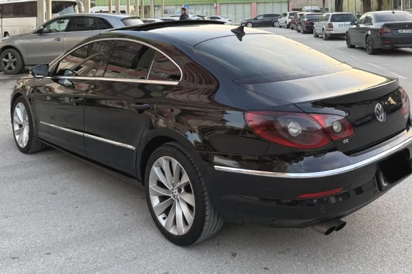 Makina ne shitje ne Tirane - 5,200 Euro