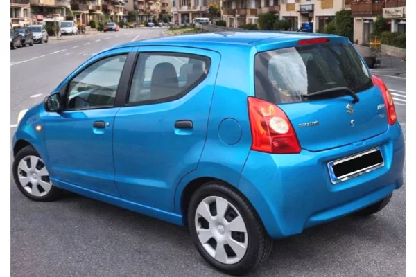 Makina ne shitje ne Tirane - 290,000 Leke