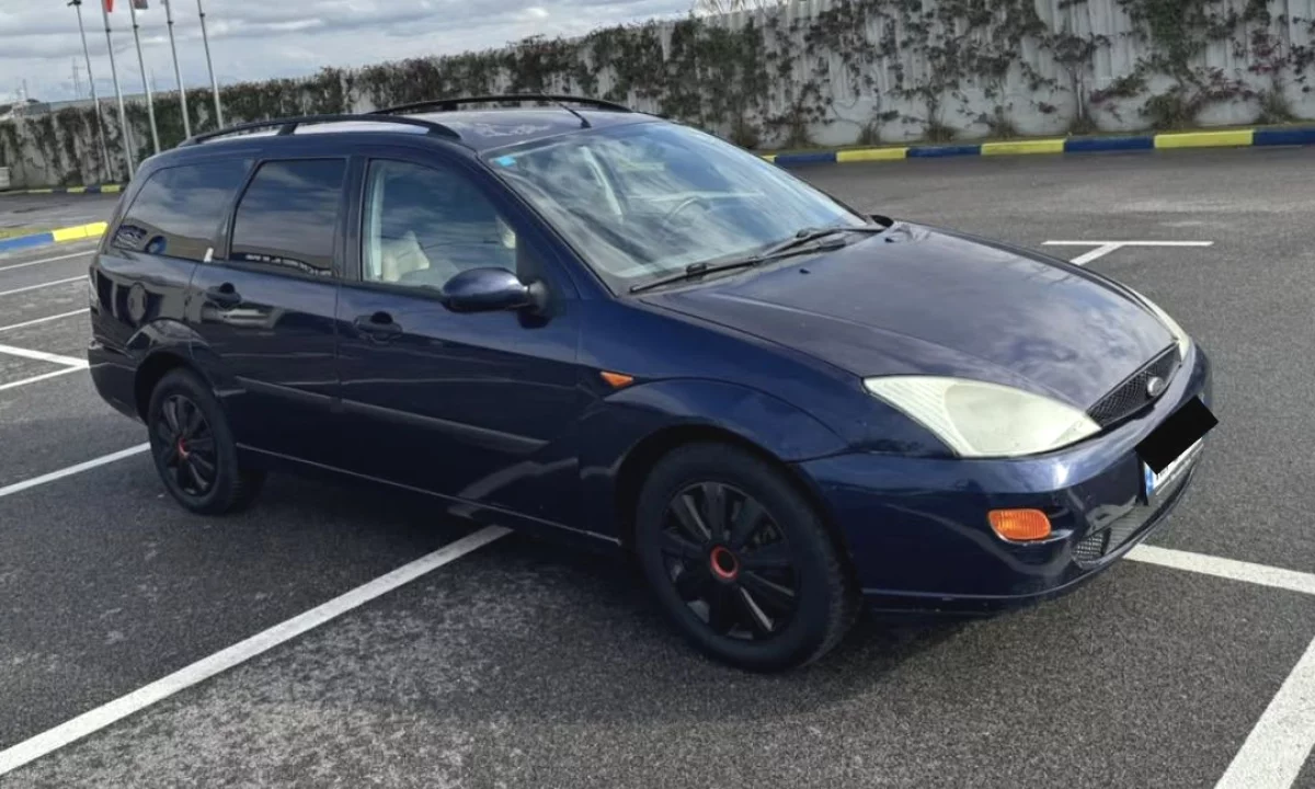 Cars for sale in Tirana, Ford, 2001 Diesel,Kambio Manual Payment 1,300  Euro.