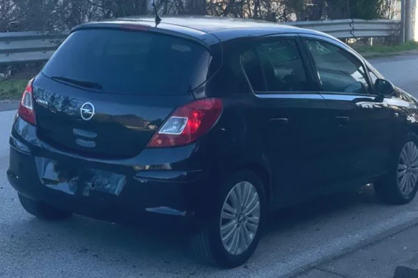 Makina ne shitje ne Tirane - 3,500 Euro