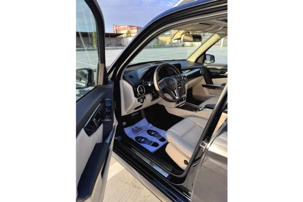 Cars for sale in Tirana, Mercedes-Benz, 2015 Diesel,Kambio Automatik Payment 12,800  Euro.