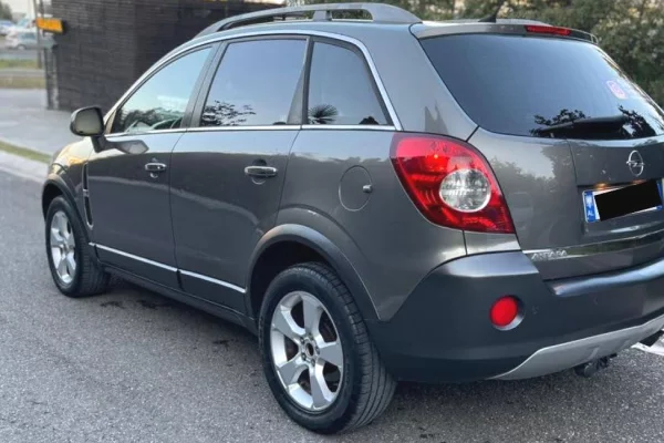 Cars for sale in Tirana, Opel, 2007 Diesel,Kambio Automatik Payment 5,500  Euro.