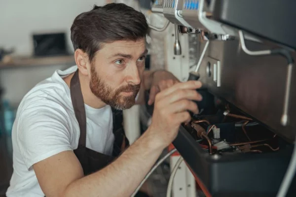 Njoftime Pune per Teknik Ekspresesh ne Tirane