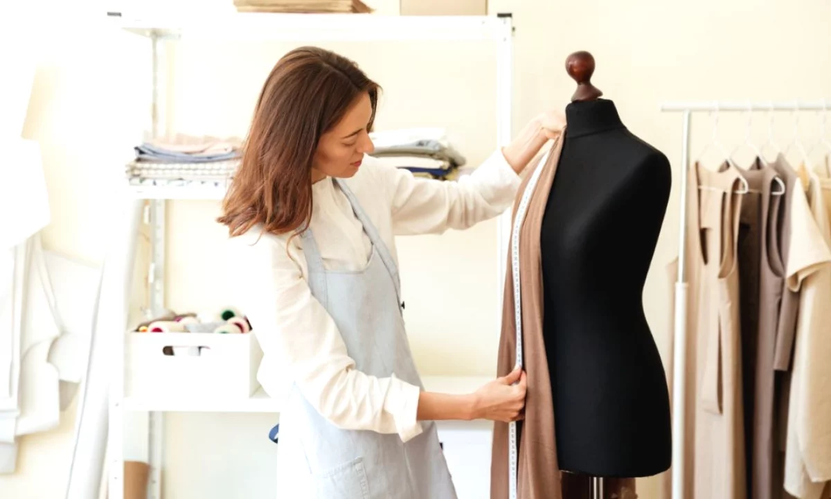 Njoftime Pune ne Tirane, Profesioni Rrobaqepëse , Ekspert/Profesionist, Pagesa Me Marreveshje.