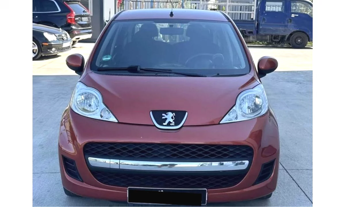 Cars for sale in Tirana, Peugeot, 2009 gasoline-gas,Kambio Manual Payment 2,700  Euro.