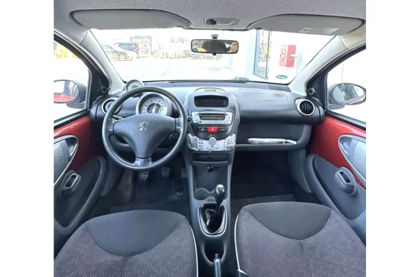 Cars for sale in Tirana, Peugeot, 2009 gasoline-gas,Kambio Manual Payment 2,700  Euro.