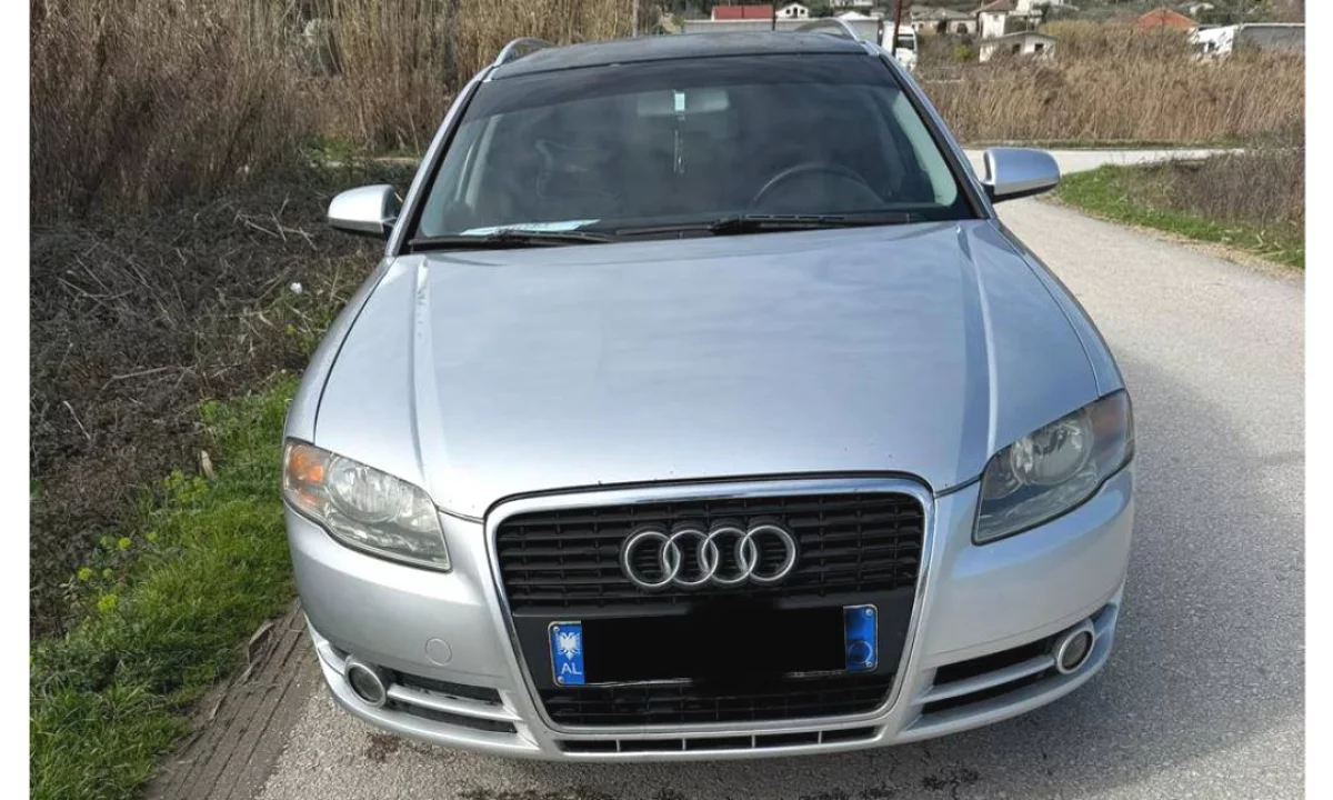 Makina ne shitje ne Tirane, Audi, 2005 Diesel,Kambio Automatik Pagesa 3,500  Euro.