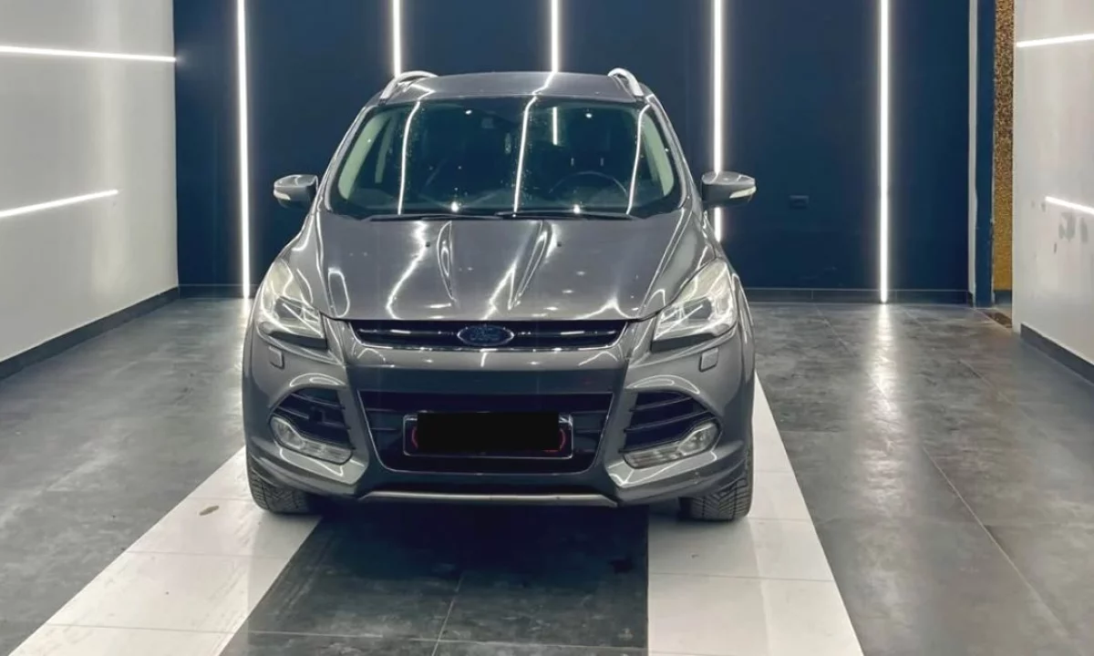 Makina ne shitje ne Tirane, Ford, 2013 Diesel,Kambio Automatik Pagesa 7,300  Euro.