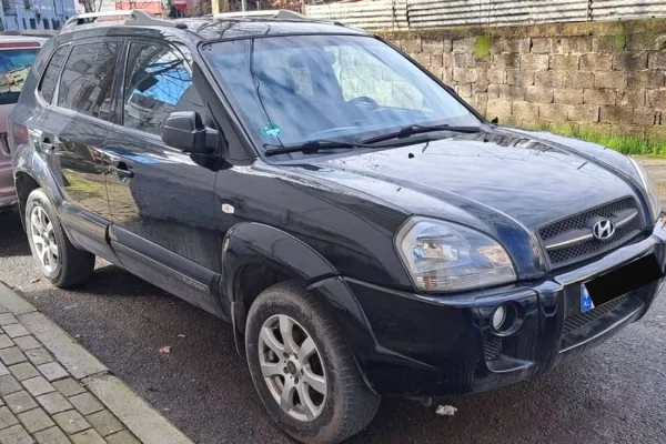 Makina ne shitje ne Tirane - 4,500 Euro